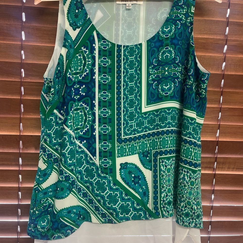 Rose & Olive Sleeveless Bandana Print Blouse | Women’s Size Medium